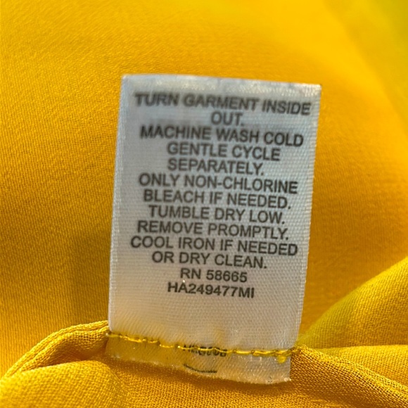 Halogen Sleeveless Top - Picture 4 of 11